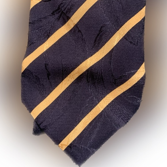 Designer Stefano Ricci for Battaglia Beverly Hills Striped Leaves Silk Tie - Picture 2 of 4